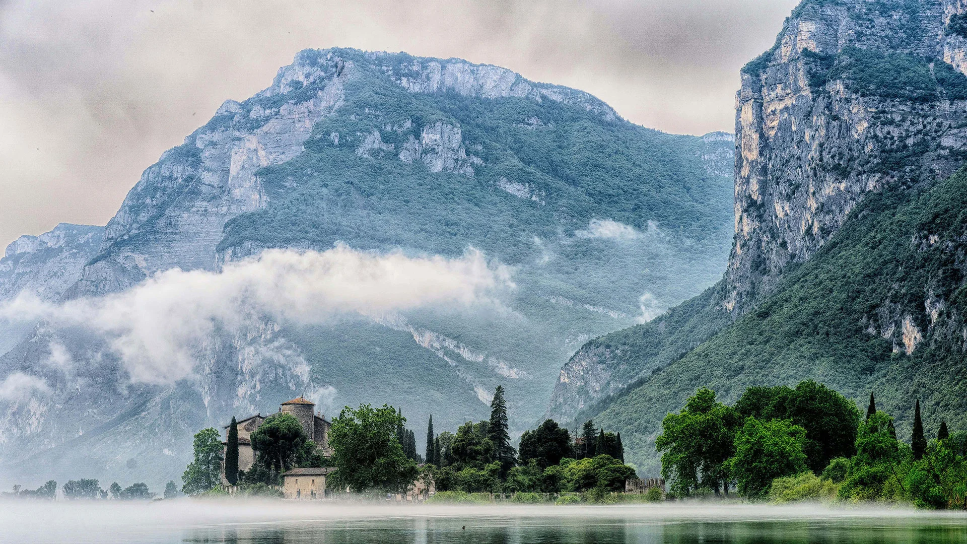 Lago di Toblino.image